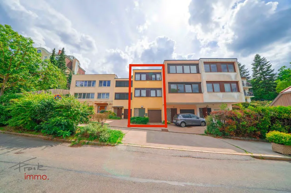Außenansicht – das zum Verkauf stehende Haus ist markiert