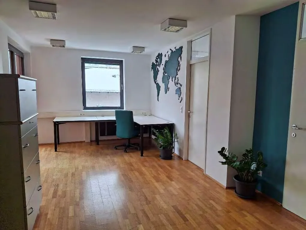 Büro – weiterer Arbeitsbereich