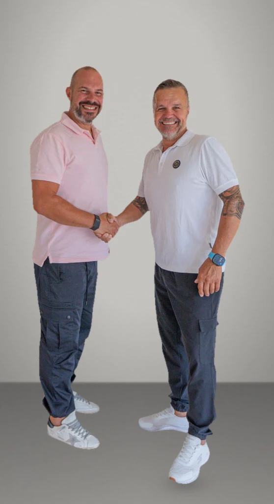 René Schipits und Andreas Frank beim Handschlag